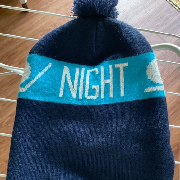 Arborist Adult Unisex Navy Blue Knit Pom Pom Acrylic Hockey Night Winter… - Picture 4 of 5